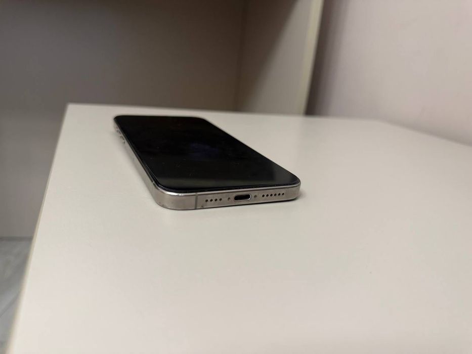 Продам IPhone 15 Promax 1tb