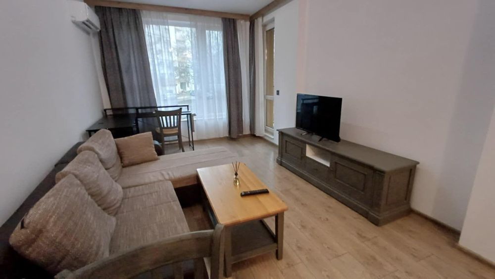 Дава се под наем Двустаен апартамент в София, Студентски град - 70 кв.м за 598.23 € - Снимка #1