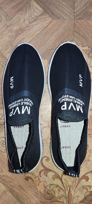 Мужские новые кроссовки 38/39/40 р