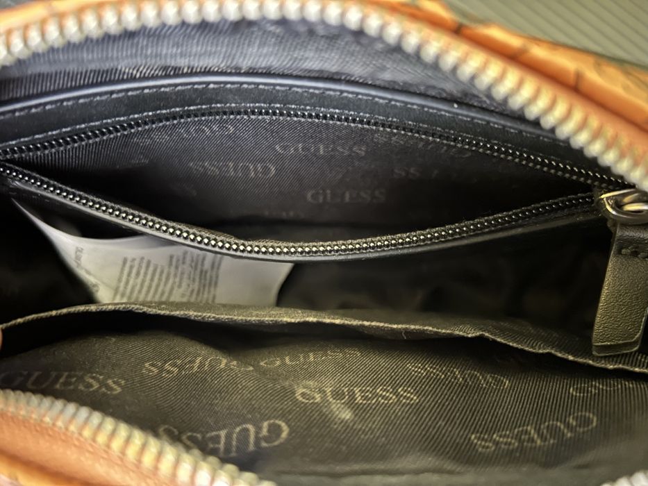Guess clutch чантичка