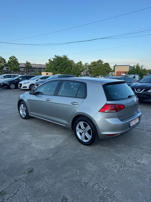 VOLKSWAGEN Golf 2012 — imagine 2
