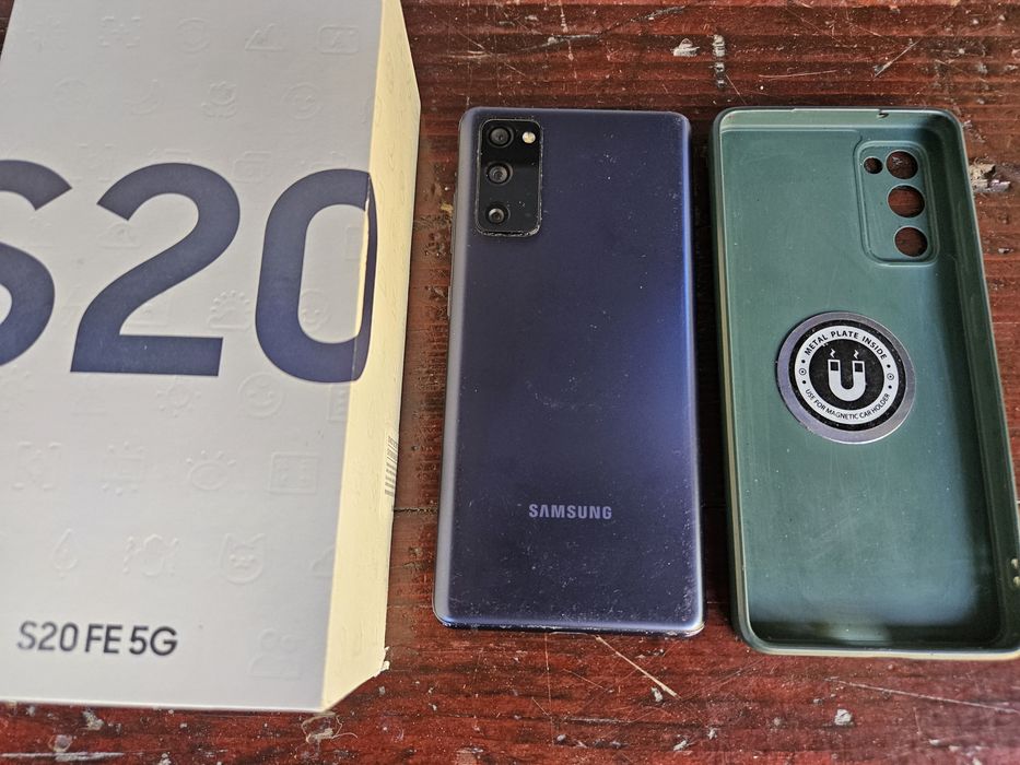 Samsung S20FE5g, functional stare buna ecran fisurat