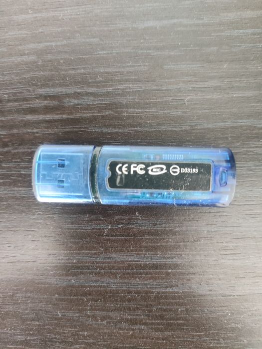 Флешка на 2 Гб от Transcend