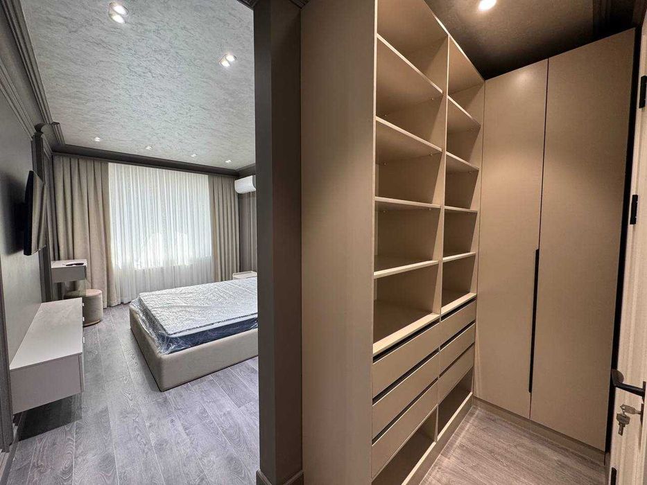 Сдам срочно 3-ком кв в ЖК NRG Мирзо-улугбек ул Сайрам  Буз Базар (Р1)