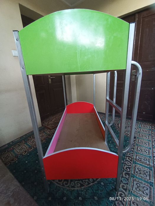 Детская двухъярусная кровать. Ikki qavatli bolalar karavoti.