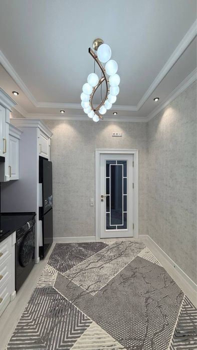 Продается 2 ком. Квартира площадью 43 кв.м. По ул. Рудаки на 1 этаже