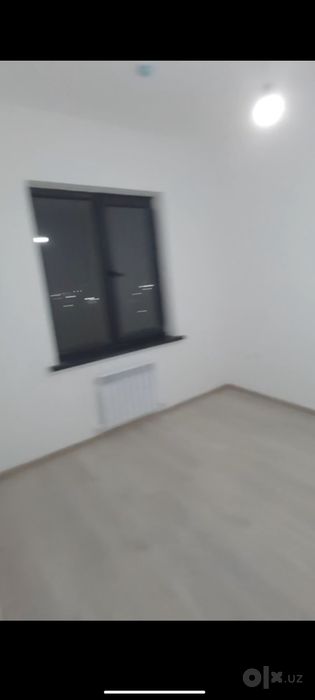 Arenda , Xonabod metro 3 xonali uyga ishlaydigan erkak kishilar qoʻyil
