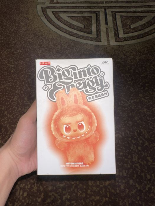 Продается Лабубу оригинал