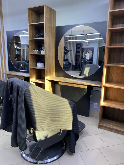 Кресло барбера  продам