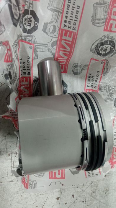 Set motor segmenti si piston tractor Fiat someca model 211RB, 215C, 41