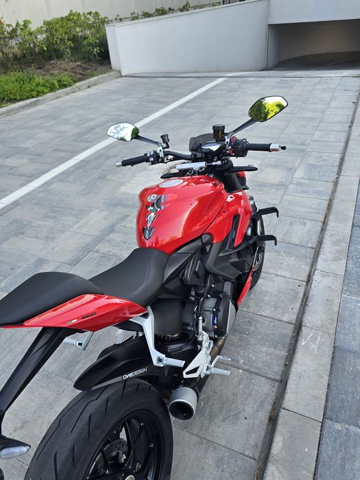 Ducati streetfighter v2 2023 Variante auto