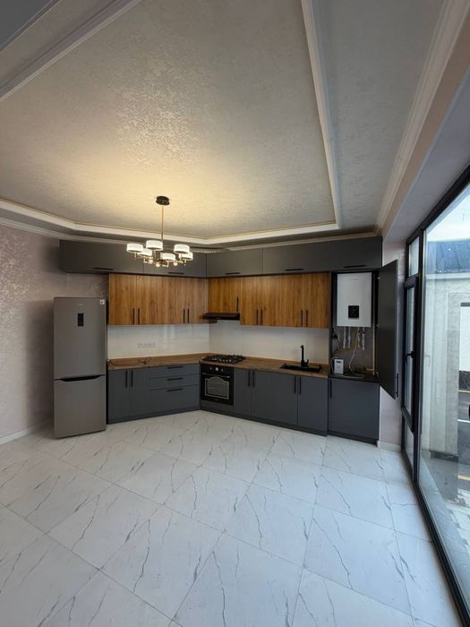 Shayhontoxur tumani samarqand darvoza ko’chasi  1.4 sotix. 5 ta xona a