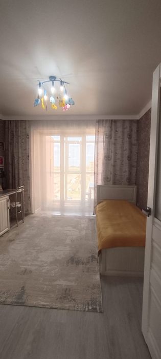 Продам 4-комн квартиру на Муканова