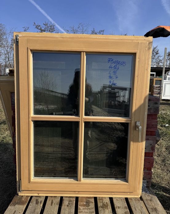 FEREASTRA LEMN  geam termopan obloane H 124 x L 97 Germania