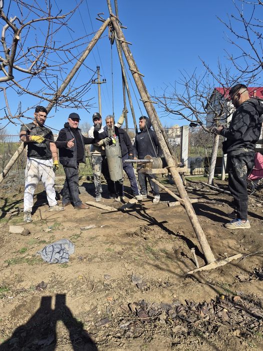 Adanciri curățări puțuri piloni de susținere absorbante camine