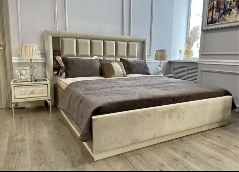 Продаю спальный гарнитур