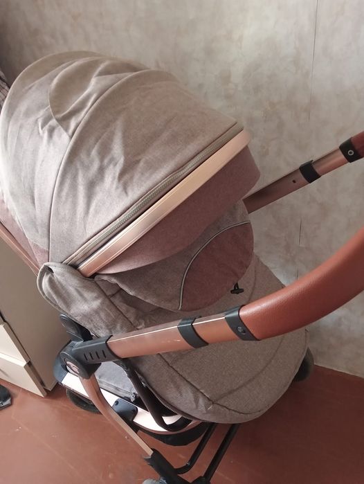 В отличном состояние  коляска