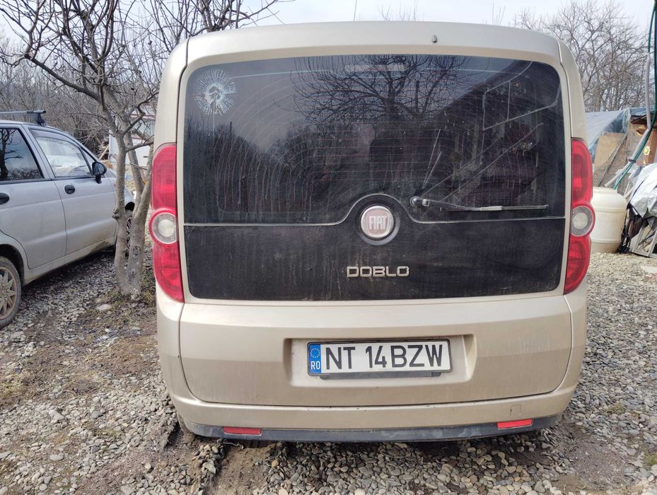 Fiat Doblo 2011 perfect functional(urgent)