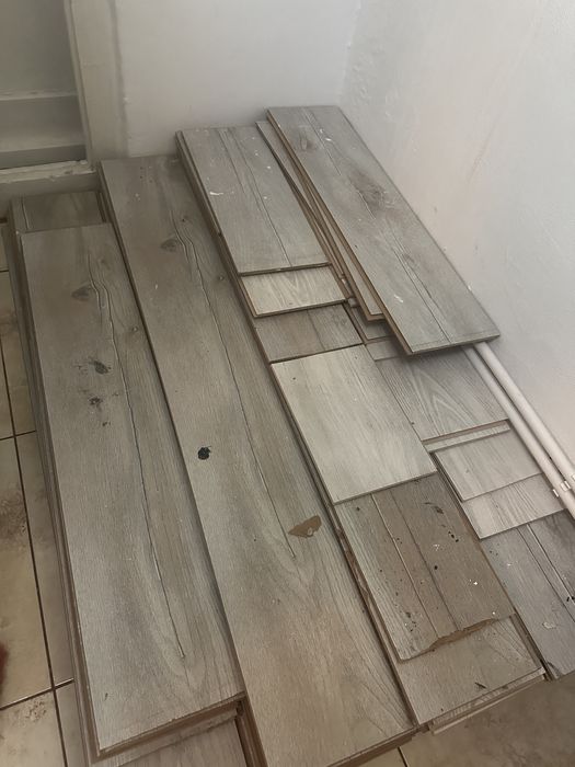 Vand Parchet Folosit