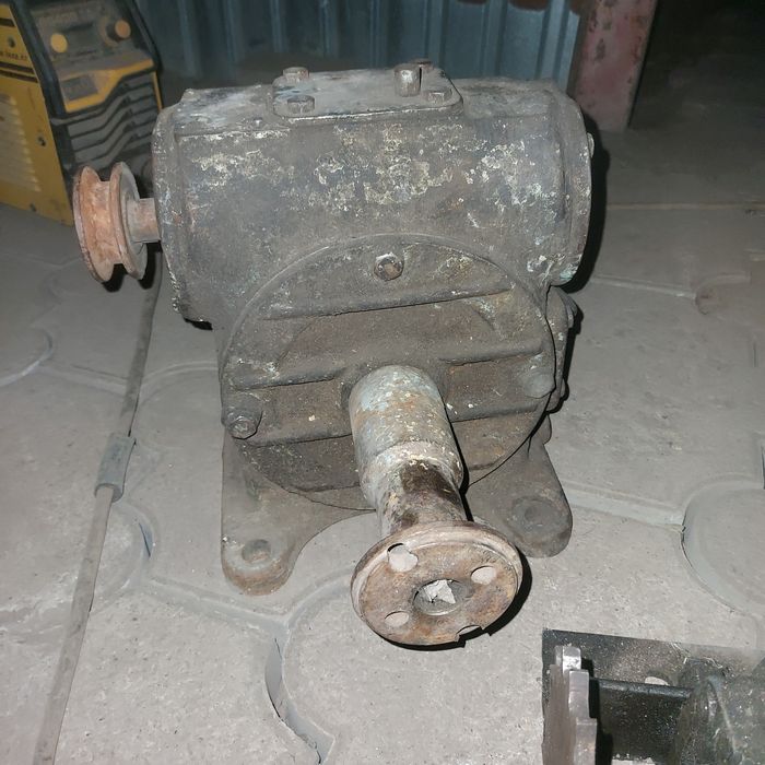 Продам редуктора