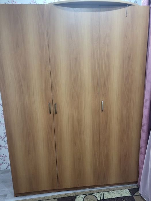 Продам шифонер б/у