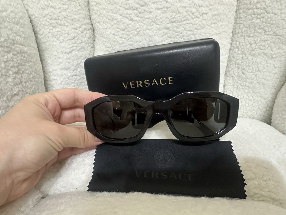 Слънчеви очила Versace