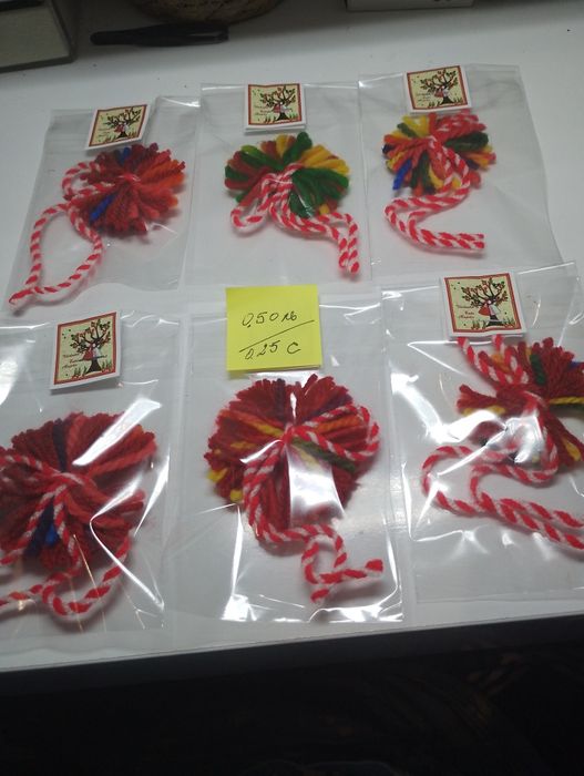 Обява 1.Изработеам и продавам мартеници.