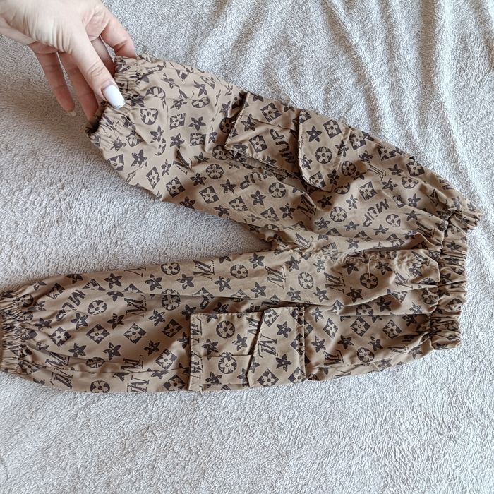 Продам одёжку в хорошем состоянии