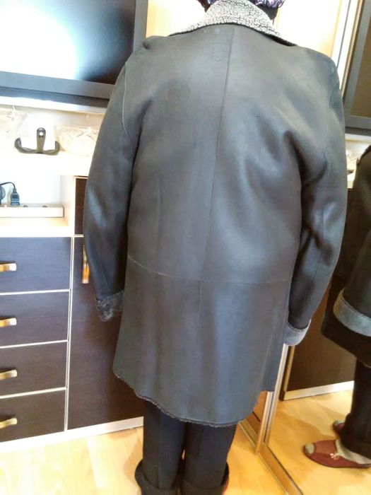 Продам срочно мужскую дубленку