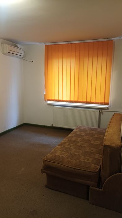 Închiriez garsoniera la metrou Dristor 1