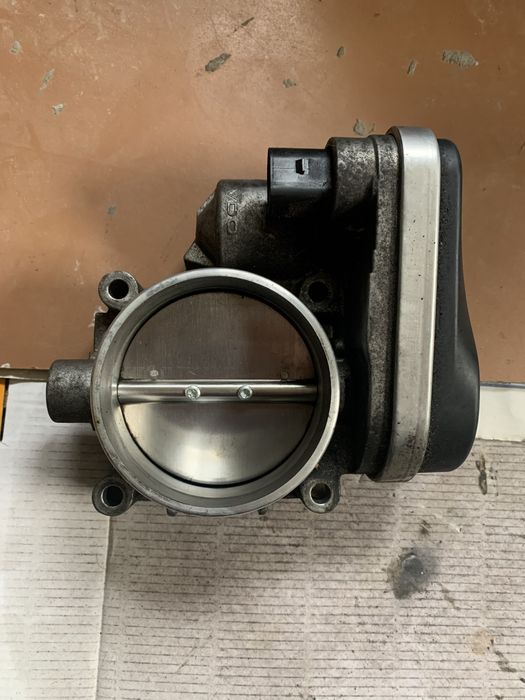 Дроселова клапа за bmw