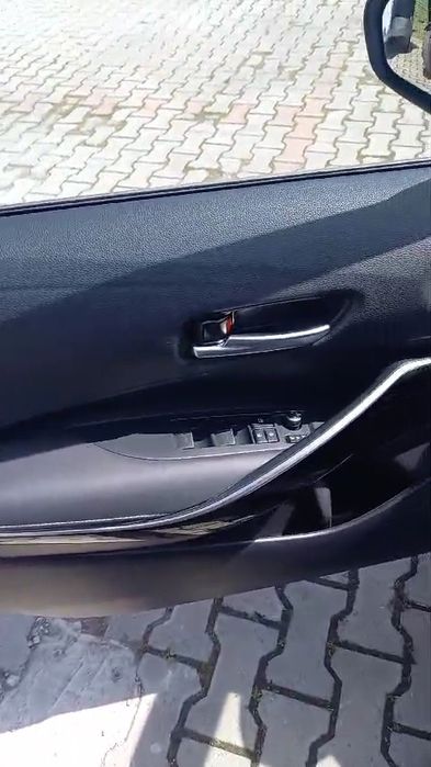 Vând Toyota Corolla Executive