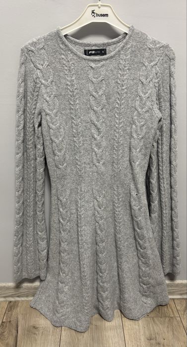 Плетена сива рокля с дълъг ръкав