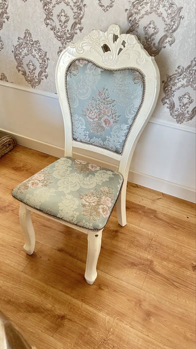 СРОЧНО продам стулья