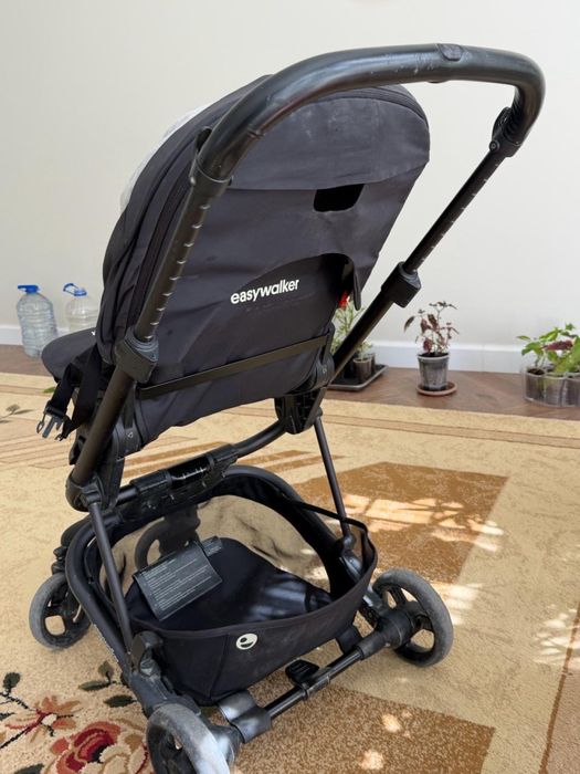 Коляска от бренда easywalker