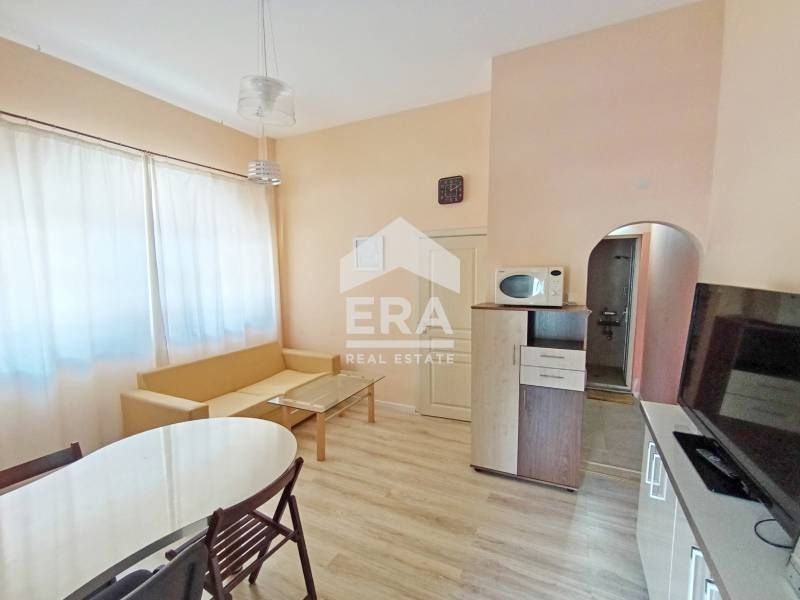 Продава се Двустаен апартамент в Поморие - 45 кв.м за 820 €/кв.м - Снимка #3