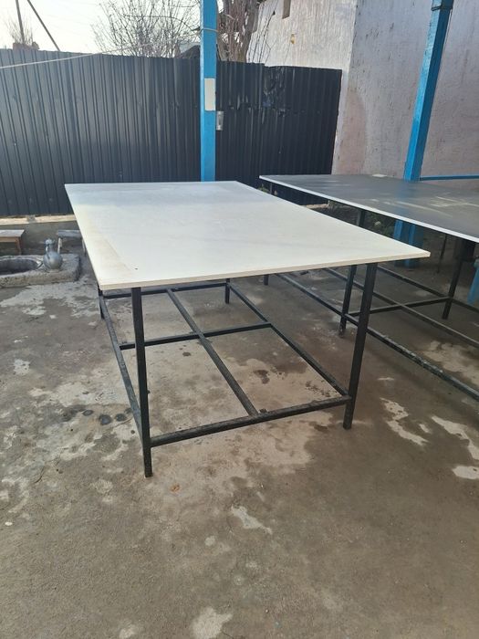 2 стол железные ножки