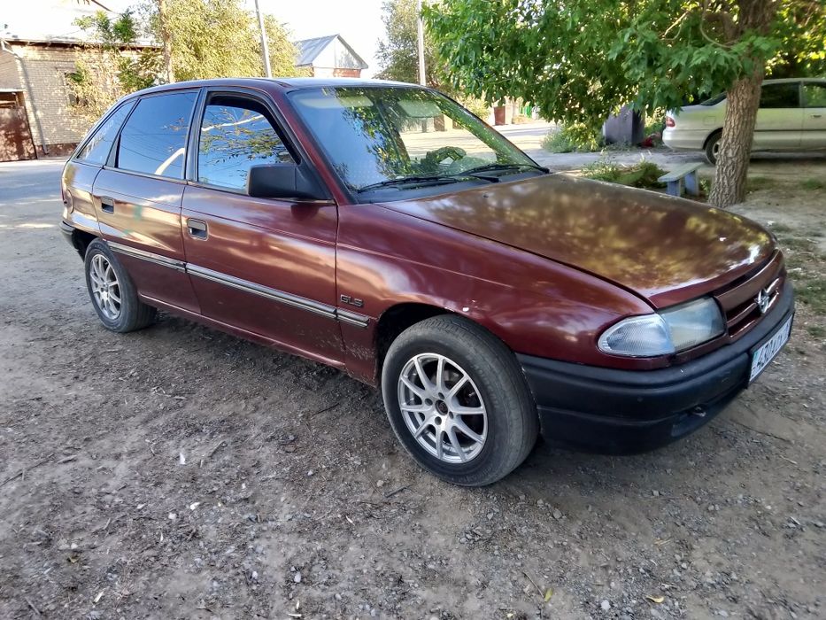 Продам Опель астра 92 год