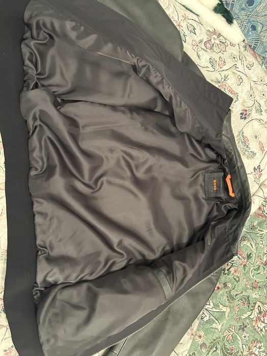 Geaca piele Hugo Boss NOUA!