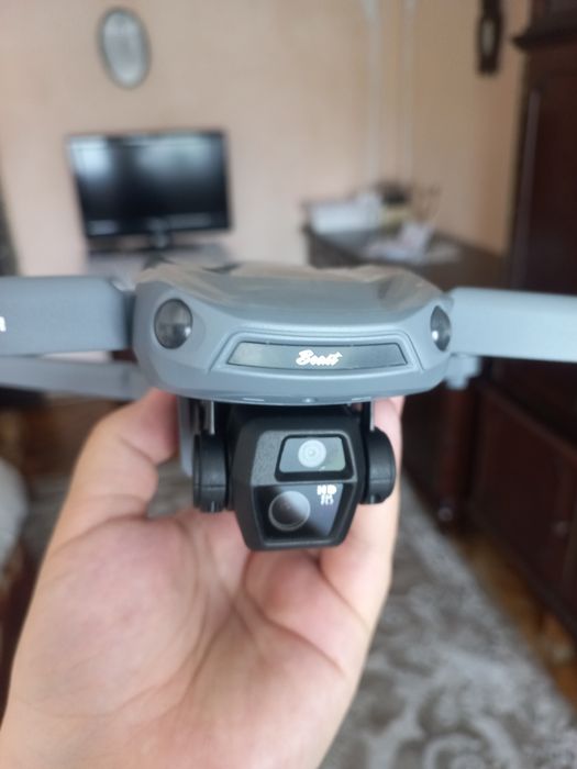 Drona cu touch-screen