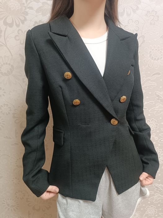 Черный пиджак женский