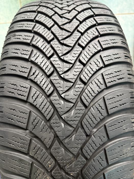 Jante aliaj R17 BMW F10 F11 anvelope 225/55/17 Iarna Falken