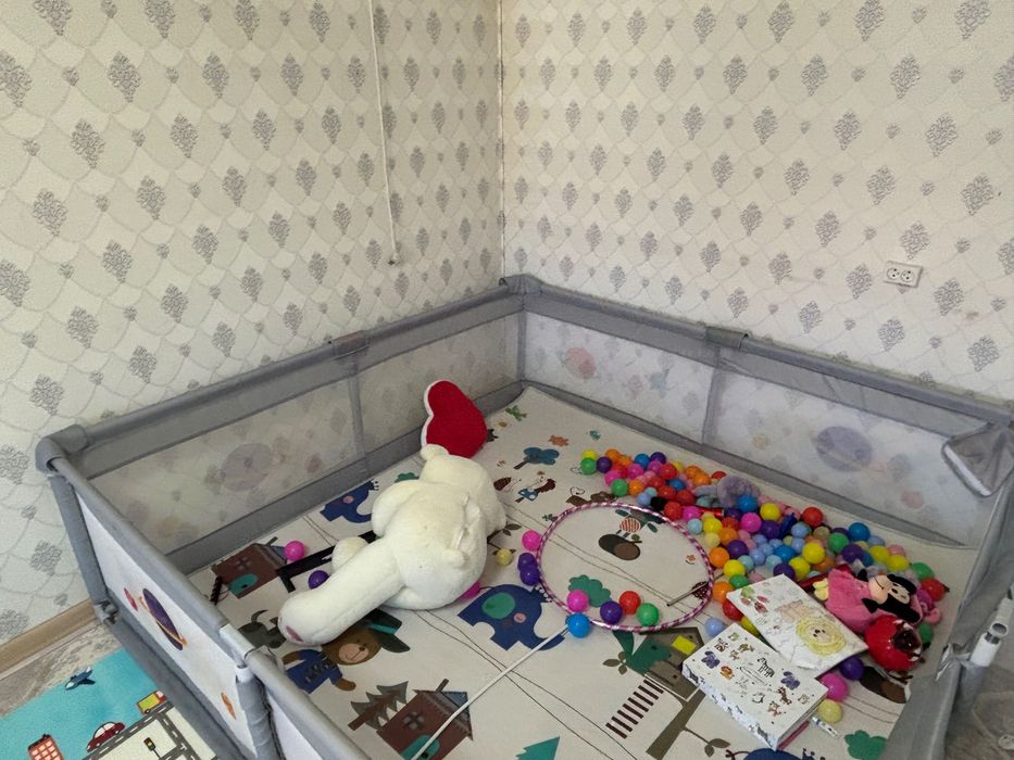 Манеж (детская площадка)