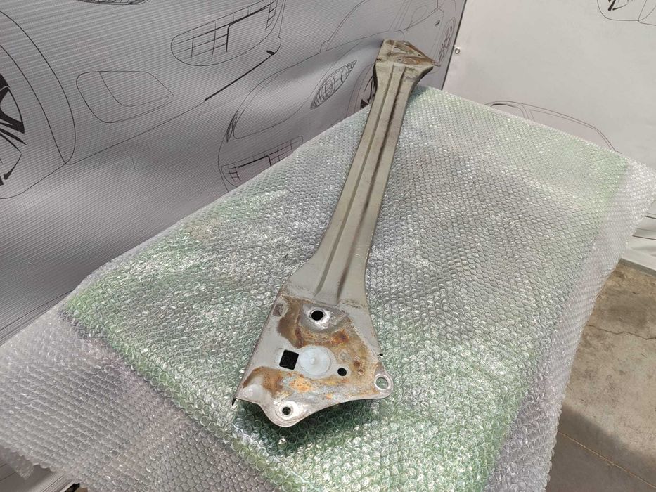 Traversă bară spate Toyota Yaris 52172-0D020 2017 / [2012-2020] / (1C3)