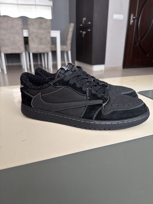 Jordan 1 travis scott черни