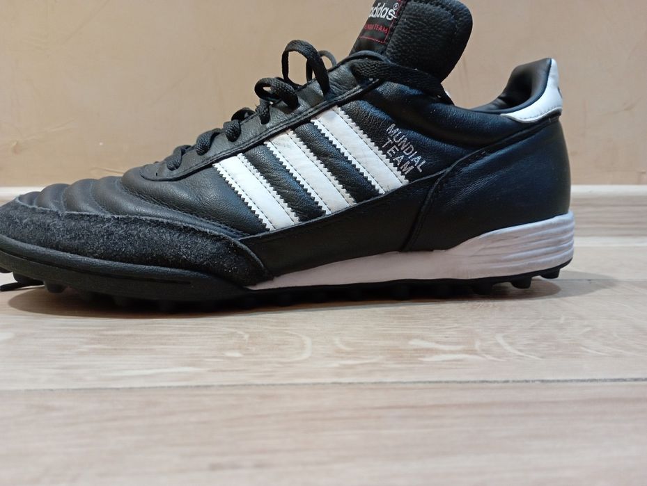 Стоножки Adidas Mundial