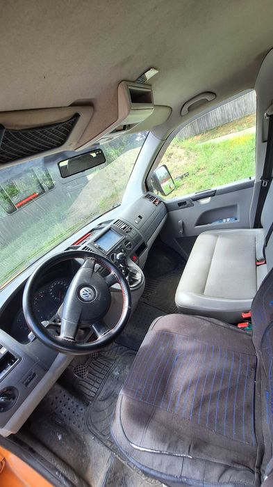 Vw t5 doka 2008 .