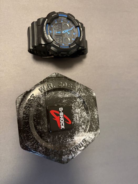 Часовник Casio g-shock