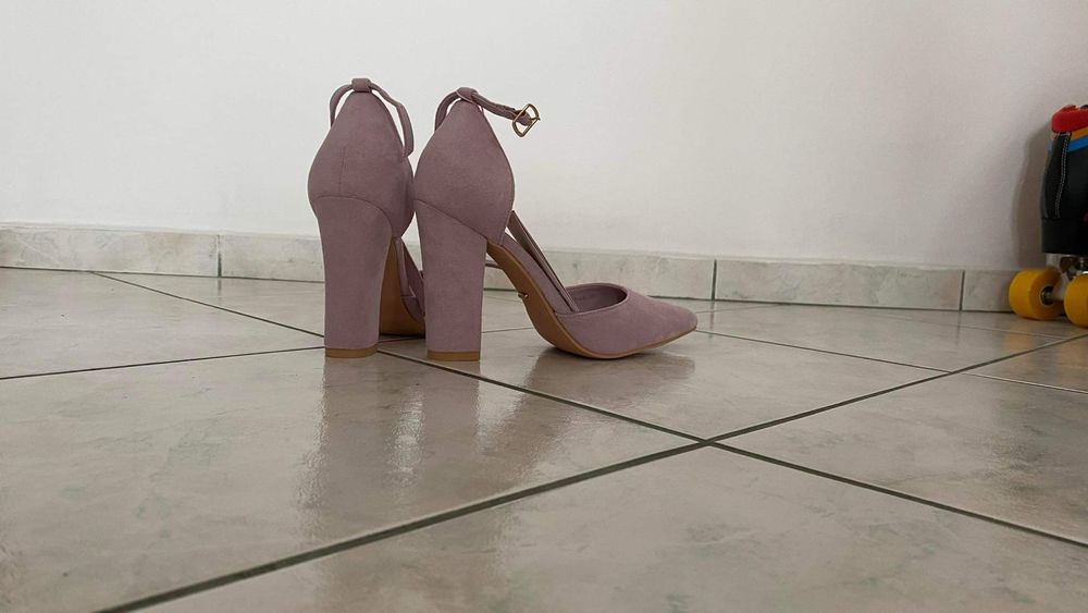 Дамски сандали на DeeZee 39 номер