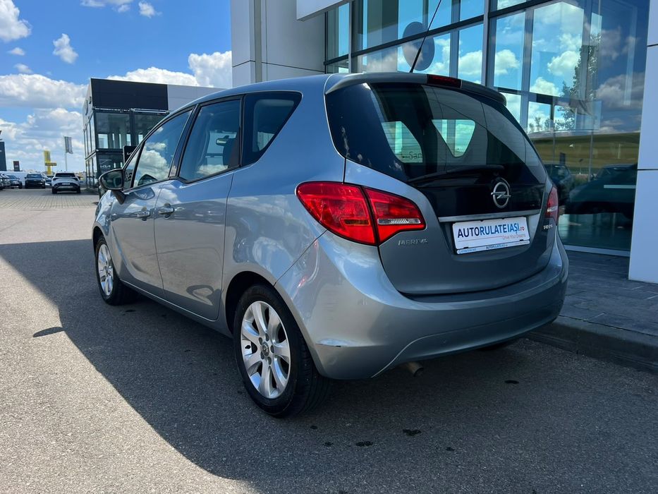 Opel Meriva Clima pe 2 zone, Pilot automat, Computer bord, Volan piele